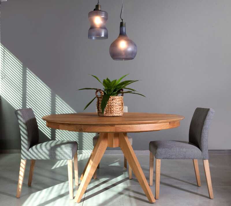 שולחן עץ עגול נפתח שולחן עץ עגול נפתח