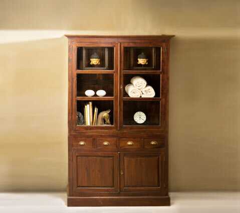 ויטרינה Toscana בסגנון כפרי איטלקי 1 ויטרינה Toscana בסגנון כפרי איטלקי