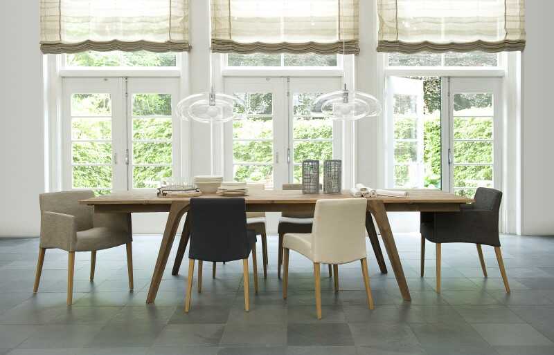 שולחן אוכל מעץ מלא עם הרחבות