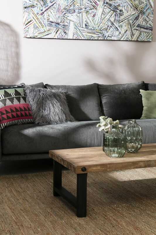 ספה מעוצבת תלת מושבית