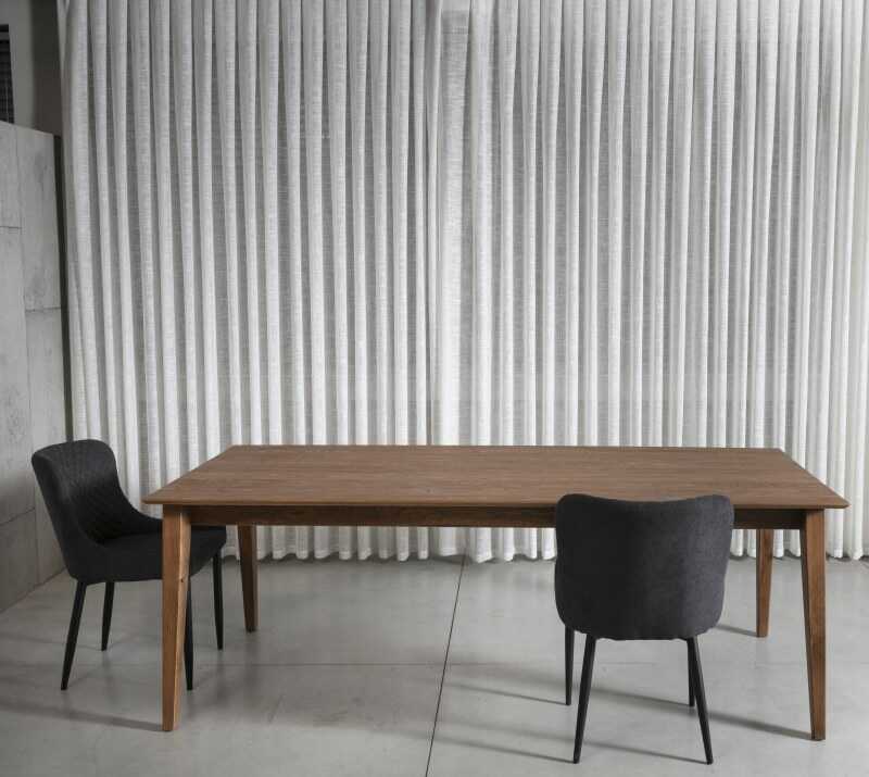 שולחן אוכל עם הרחבות