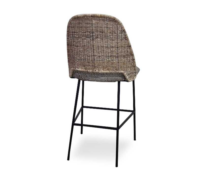 כיסא בר קלוע