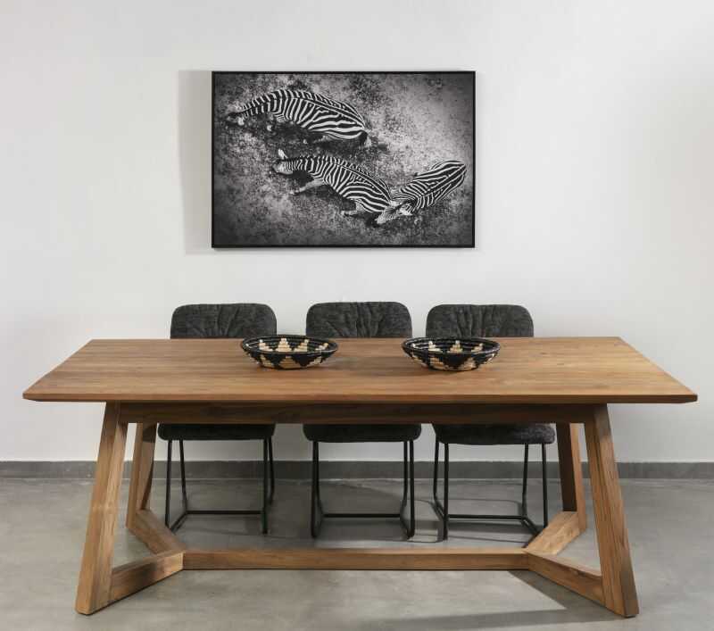 שולחן אוכל מעוצב שולחן אוכל מעוצב