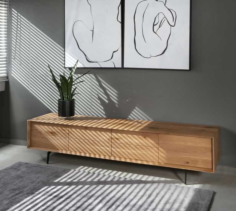 שידת טלוויזיה עץ אלון שידת טלוויזיה עץ אלון