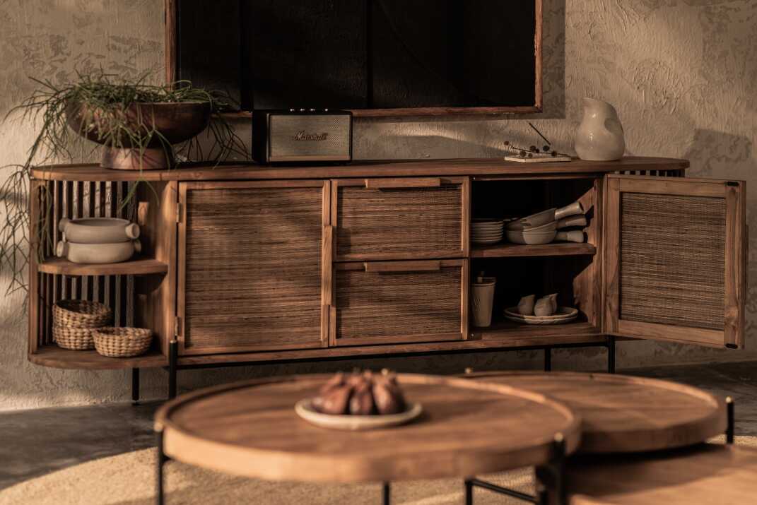 שידת טלוויזיה עץ וברזל