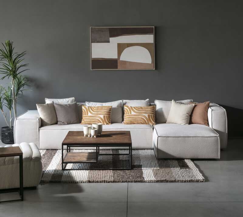 ספה מרופדת גדולה ספה מרופדת גדולה