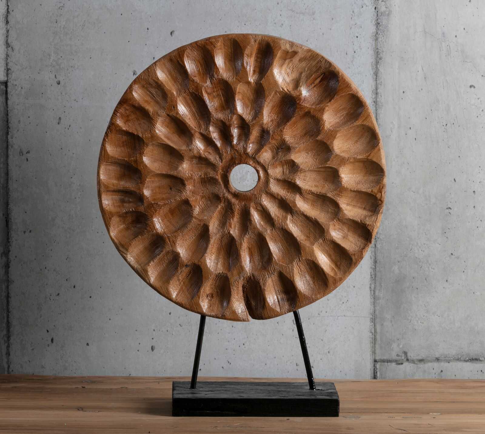 פסל עץ עגול פסל עץ עגול