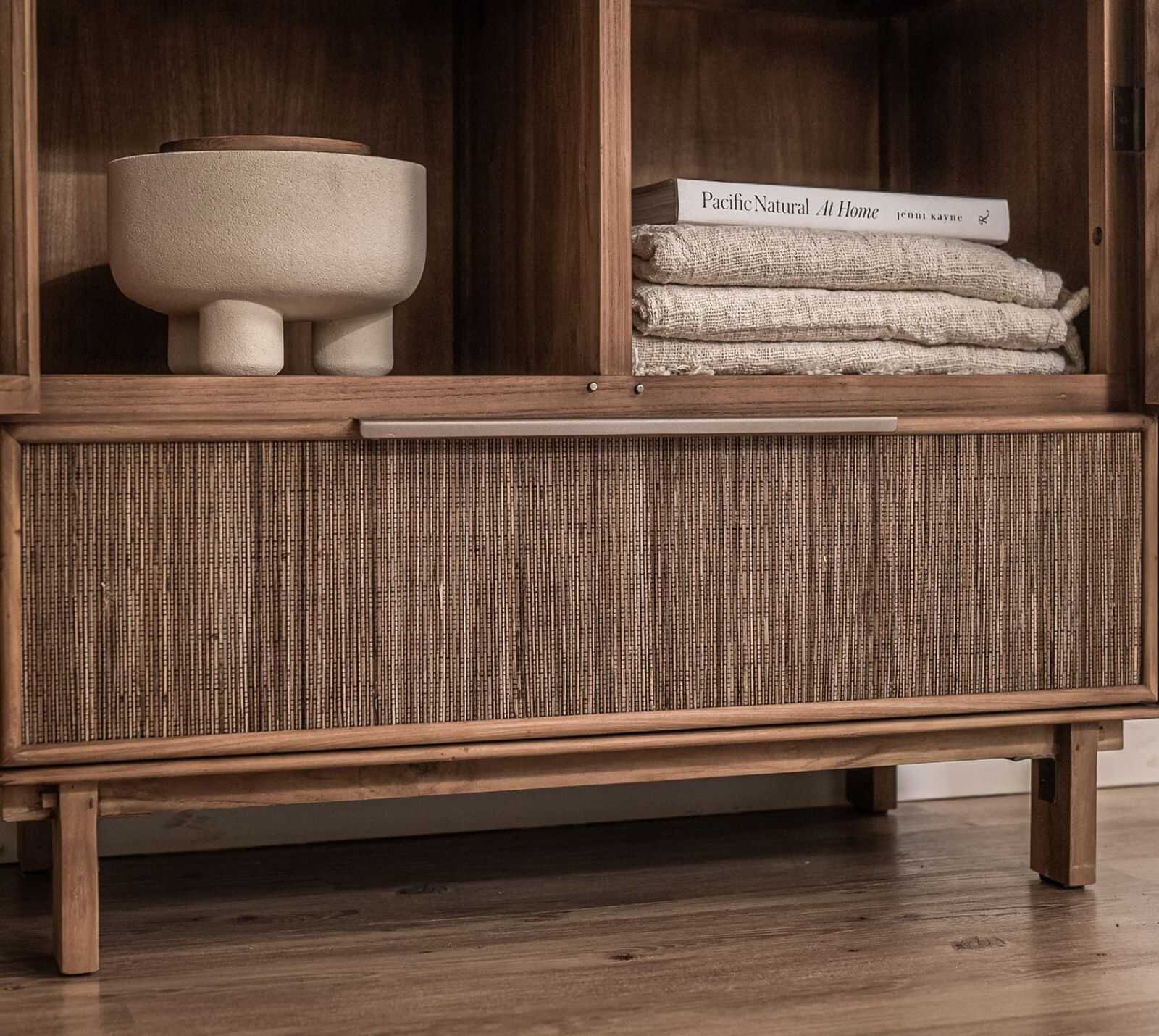 ויטרינה מעוצבת לסלון