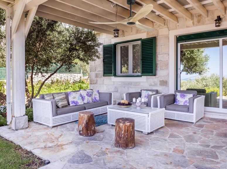 מאוורר תקרה לגינה