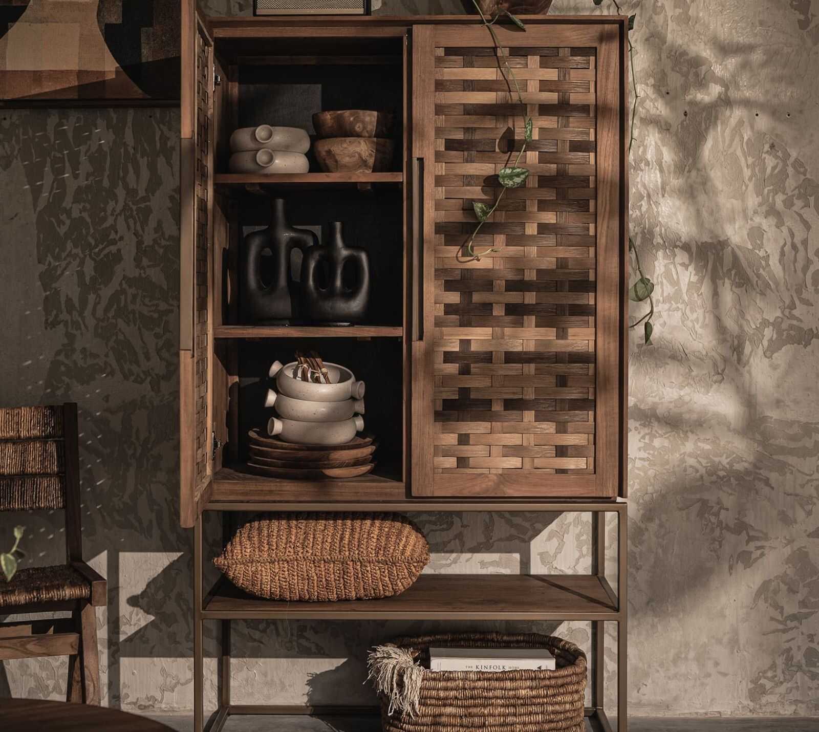 ארון טיק 2 דלתות ארון טיק 2 דלתות