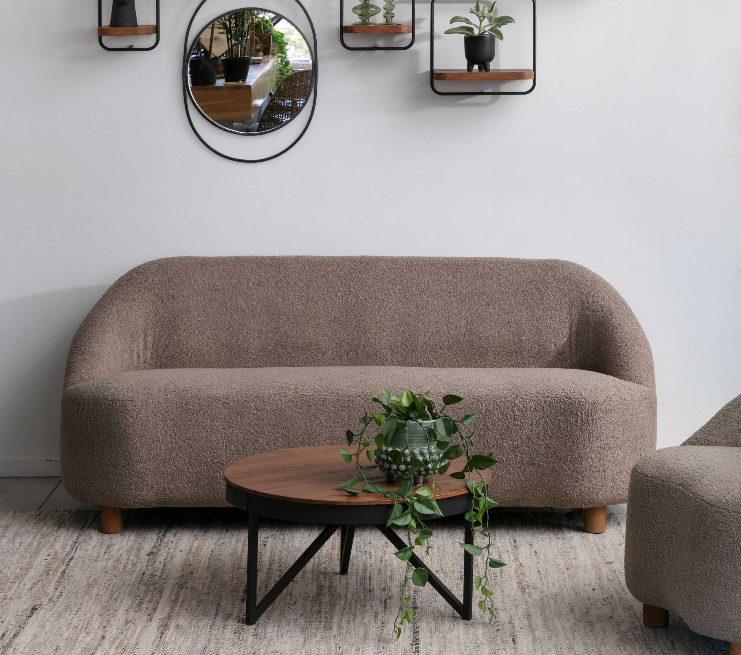 ספה מעוצבת ספה מעוצבת