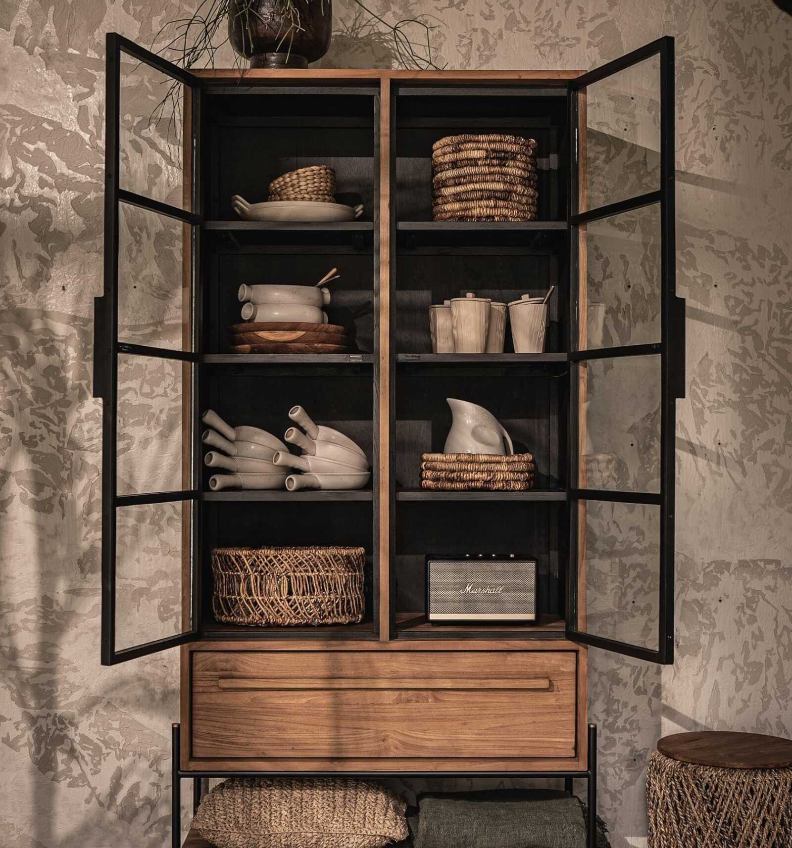 ארון ויטרינה עץ מלא