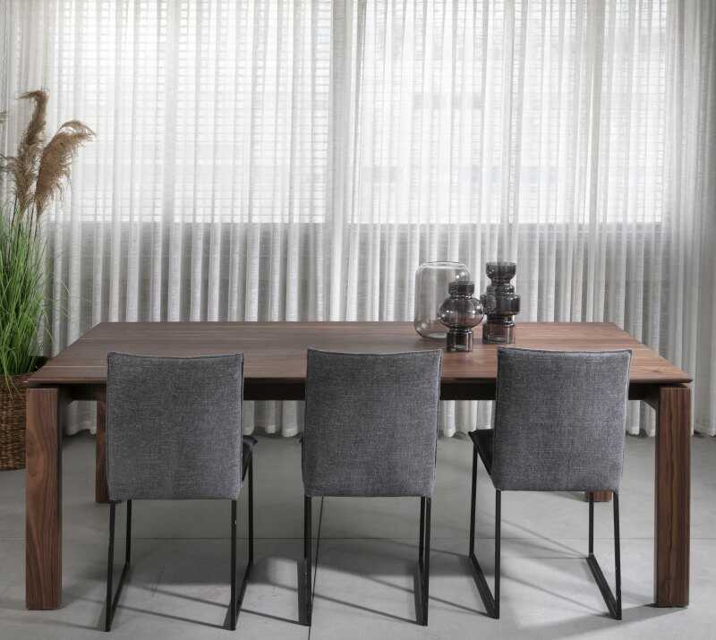 שולחן אוכל מעוצב עץ מלא שולחן אוכל מעוצב עץ מלא